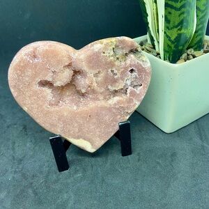 Large pink amethyst heart